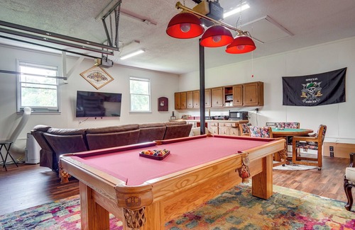Westover House | Pool & Game Room: Family Retreat in Fayetteville