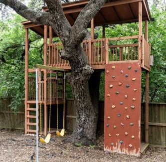 Wetmore House | Pool, Games & Bbq Luxury Texas Home