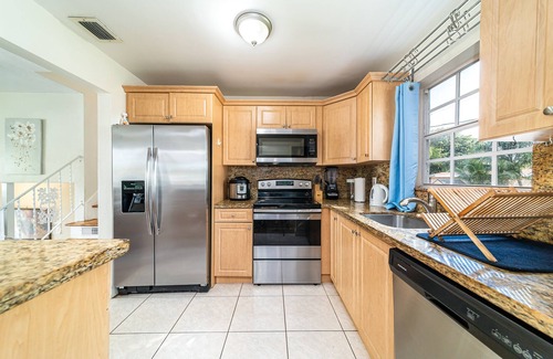 Boulevard Heights Villa | *Pool Home 5| Big Yard!