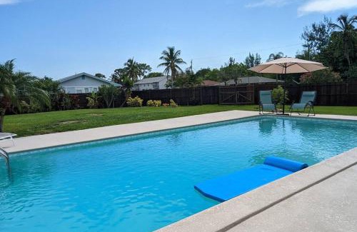 Sunny Shores House | Pool home on the Bay, large private yard near AMI
