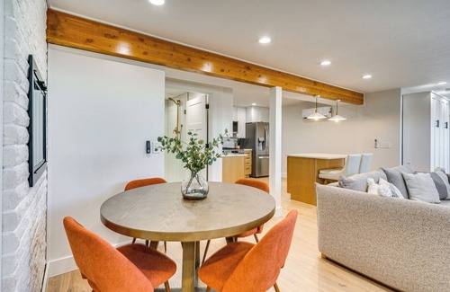 Roy Apartment | Pool & Hot Tub Access: Luxury Roy Oasis!