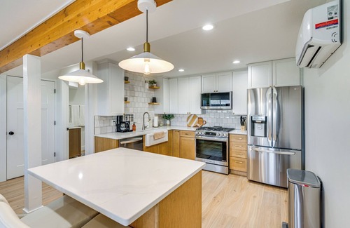 Roy Apartment | Pool & Hot Tub Access: Luxury Roy Oasis!