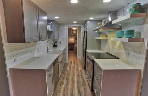 Warrior's Mark Condo | Pool & hot tub. Family friendly. Easy access to downtown Breckenridge.