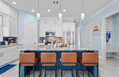 Terramar Beach House | Pool | Hot Tub | Fire Pit | Sleeps 16