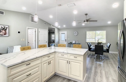 St. Cloud House | Pool House in Quiet Area, close to Disney and Universal