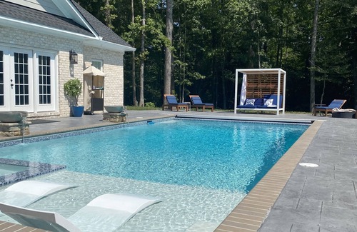 Richmond House | Pool house