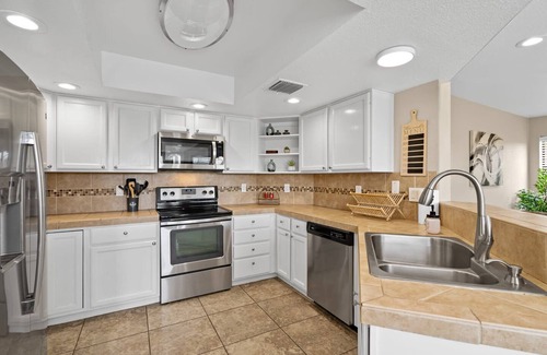 Tucson House | Pool+Lots of Room+Great Location
