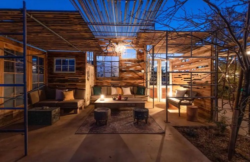 Joshua Tree Highlands House | Pool - Spa - Views - 5Min > Park - Quiet Compound