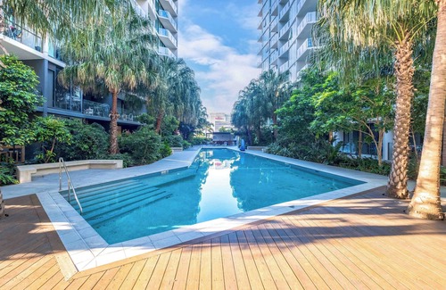 Newstead Apartment | Pool View Urban Oasis 2Bed Apt/Top Suburb/Parking