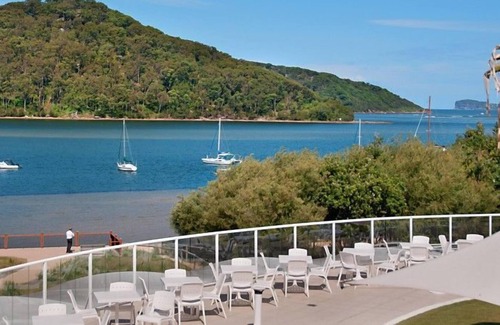 Ettalong Beach Apartment | Poolside Beach Front & Ocean Views Ettalong Beach Resort Central Coast NSW