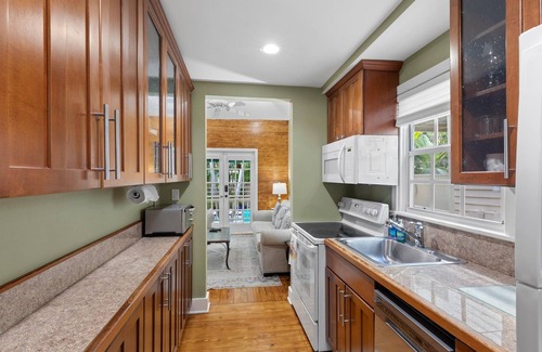The Meadows Condo | Poolside Hide-Away @ Palm Gardens offered by Rent Key West Vacations