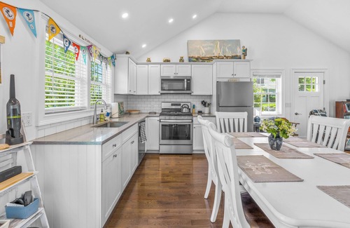 Popponesset House | Popponesset-3 bedrooms, 2 baths w/cental A/C