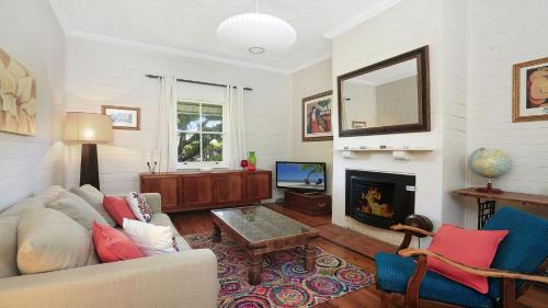 Exeter House | Poppy Cottage