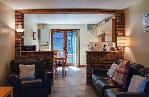 Skewen Cottage | Poppy Cottage - UK40102