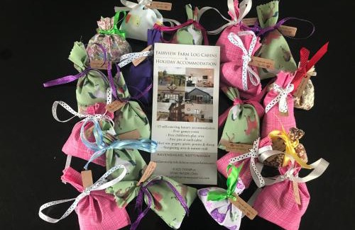 Newark upon Trent House | POPPY LUXURY LODGE Sleeps 8 at Fairview farm Ravenshead Nottingham Near Sherwood Forest, Dog Friendly, Farm Stay Great for Wedding Groups,Families,Hen Do,Friends Gathering,Amazing Views