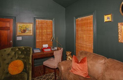 Point Clear House | Porch Lane Cottage F