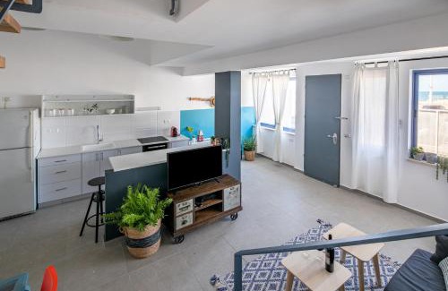 Haifa Apartment | PORT CITY HAIFA - BAT GALIM oceanfront luxury - MAMAD