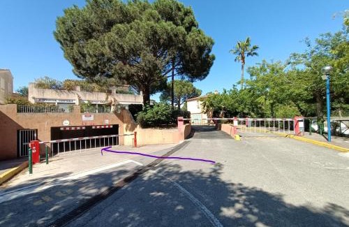 Port Cogolin Apartment | Port Cogolin, T2 calme dans belle résidence, piscine, proche St Tropez