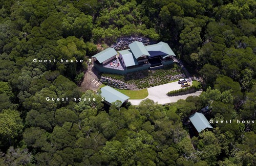 Mowbray House | Port Douglas Sunrise Retreat