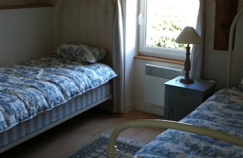 Saint-Cast-le-Guildo Apartment | Port du Guildo, facing the Estuary, Apartment max 4 People