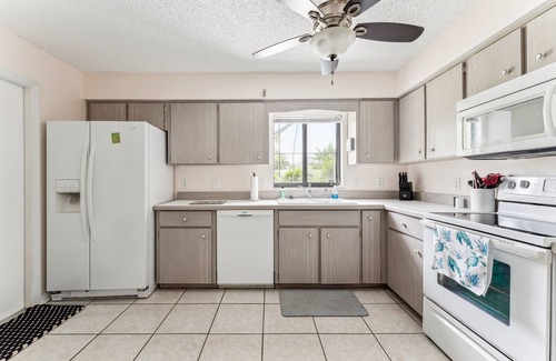 Hawks Ridge Estates House | Port Orange Vacation Home by RedAwning