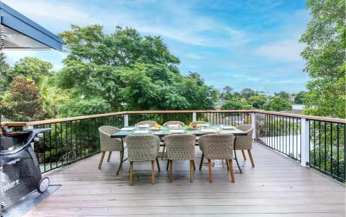 Nelson Bay House | Port Stephens Home walk to the Beach and Town Centre