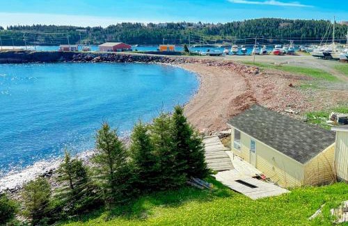 Norman's Cove-Long Cove House | Port suite @ The Homestead Oceanfront