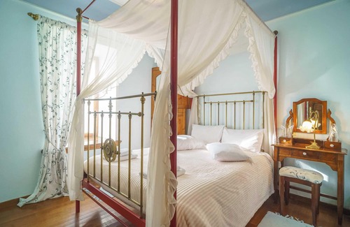 Portaria Villa | Portaria Pool Getaway - Palladio Stone Haven