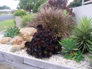 Portarlington Hotel | Portarlington Beach Motel