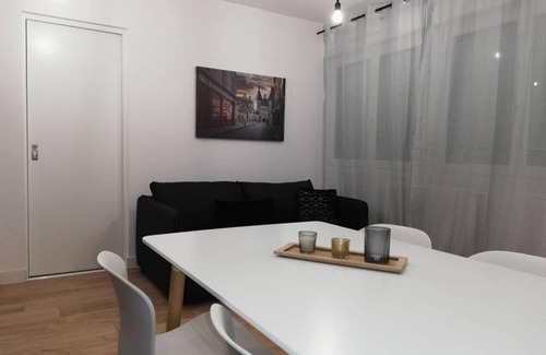 Essey-les-Nancy Apartment | Porte de Stanislas
