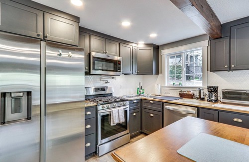 West Portland Park House | Portland Vacation Rental Near Parks & Downtown!