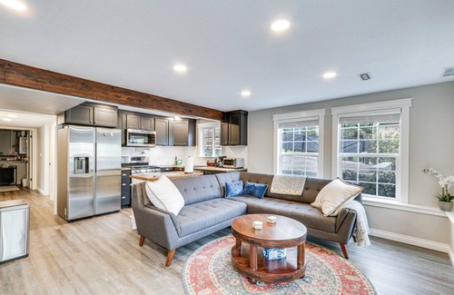 West Portland Park House | Portland Vacation Rental Near Parks & Downtown!