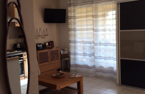 Lecci Apartment | PORTO VECCHIO CALA ROSSA - BEAUTIFUL AIR-CONDITIONED APARTMENT 800M FROM THE BEACH