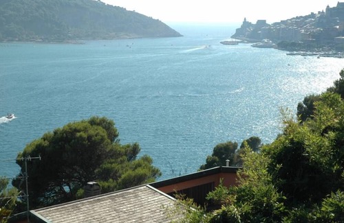 Portovenere Apartment | Portovenere near Cinque Terre in villa with park and private access to the sea