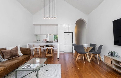 Port Melbourne House | Portside by Property Mums
