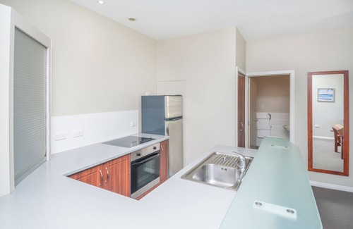 Gisborne Apartment | Portside Hotel