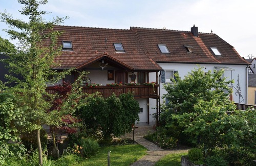 Billigheim-Ingenheim Apartment | Portugieserwohnung * - Winzerhof at the stone bite