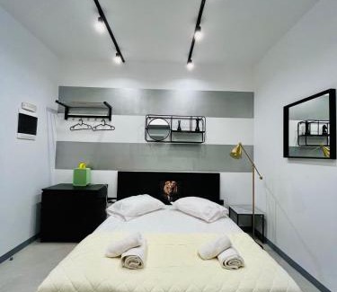 Athens City Centre Apartment | Poseidon Suite by Zeussuites