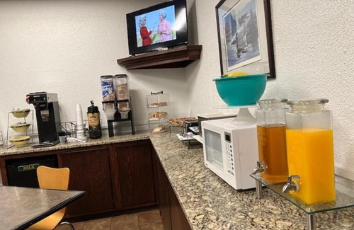 Wisconsin Rapids Hotel | Posh Inn & Suites