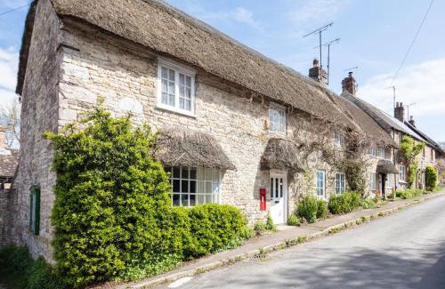 Holworth House | Post Office Cottage