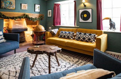 Holworth House | Post Office Cottage