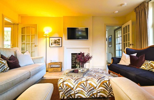 Kilchrenan Cottage | Posting House - a cottage that sleeps 6 guests in 3 bedrooms