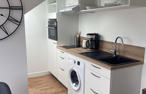 Lorient Apartment | Poulorio 13 proche gare ★ T2 ★ Dernier Etage * By Locly *