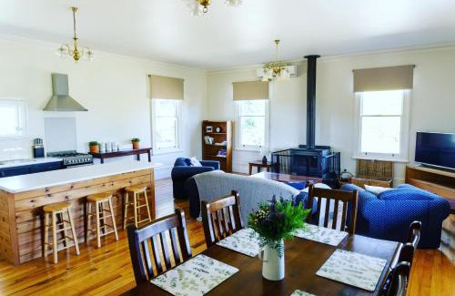 Miners Rest House | Pound Hill Cottage