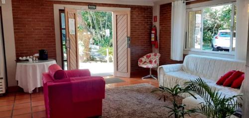 Manguinhos Hotel | Pousada Pomar De Manguinhos