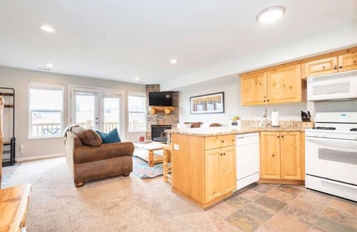 Eden Condo | Powder Mountain Retreat MH110|Pool |Hot Tub |Sauna