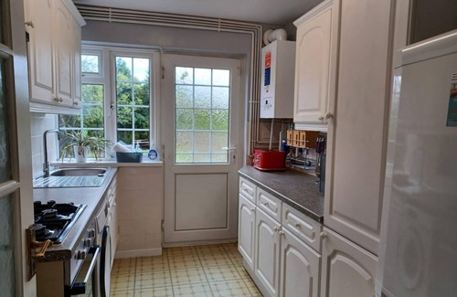 East Dunstable House | Poynters House - Huku Kwetu (Luton)