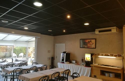 Sud Apartment | Près de la Gare ! Chambre simple + Piscine et WiFi