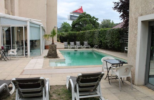 Sud Apartment | Près de la Gare ! Chambre simple + Piscine et WiFi