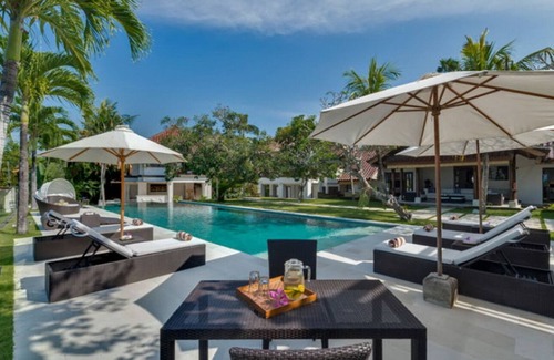 Pererenan Villa | PR8001 - 8 Bedroom Villa in Canggu